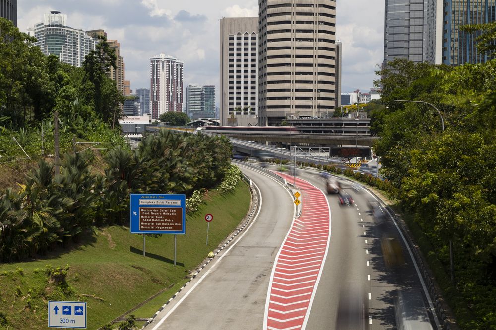 Traffic in the city of Kuala Lumpur, Malaysia, seen from the bridges over Kuching Street