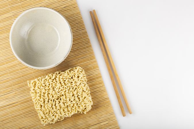 Raw instant noodles