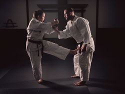 Krav Maga teacher training man to defend