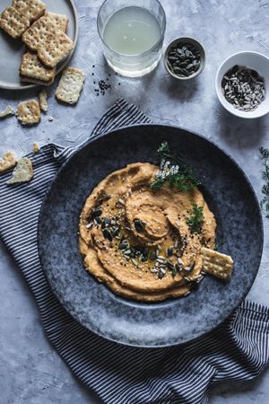 Baked carrots hummus