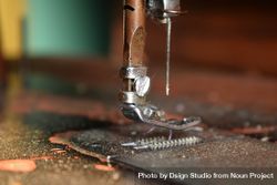 Close up of metallic sewing machine 49m1kQ
