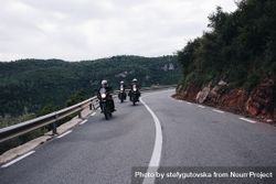 Friends traveling on motorbikes 0PP820