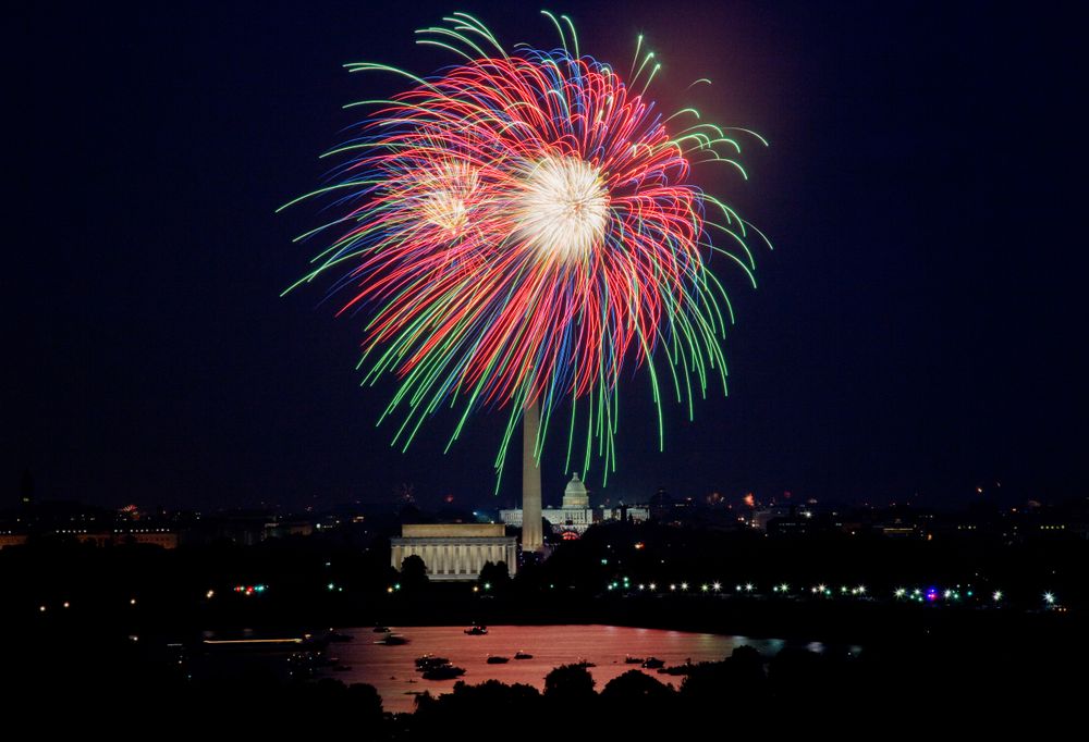 July 4th fireworks above the Capital and National Mall, Washington, D.C.