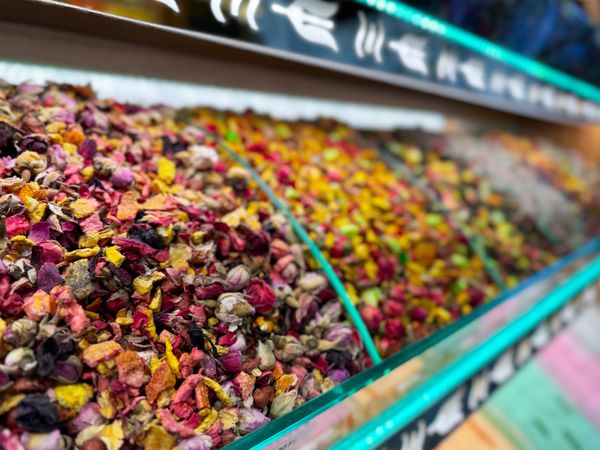 Floral teas for sale in Turkish bazaar