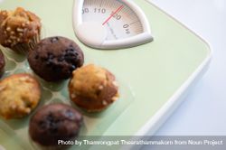 Muffins on weight scale 5QjwV4