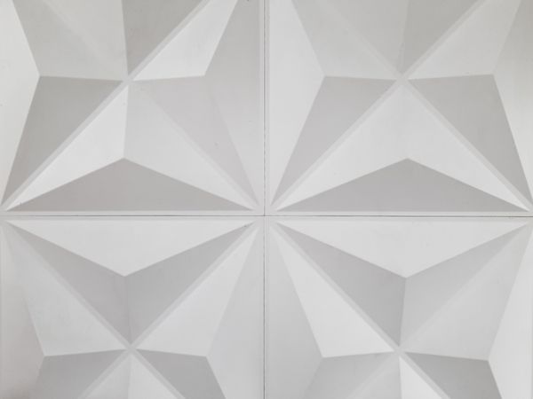 Geometric square triangles