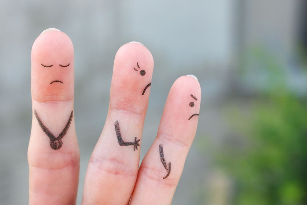 Fingers art of wife leaves a husband. The concept of divorce.