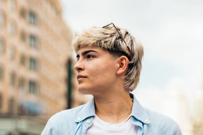 young women with short hair and hair wicks