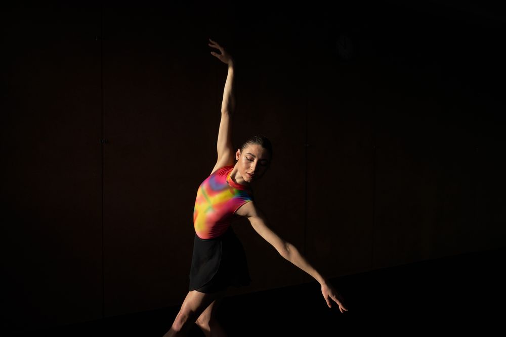 Warm-up and rehearsal of a professional ballet dancer