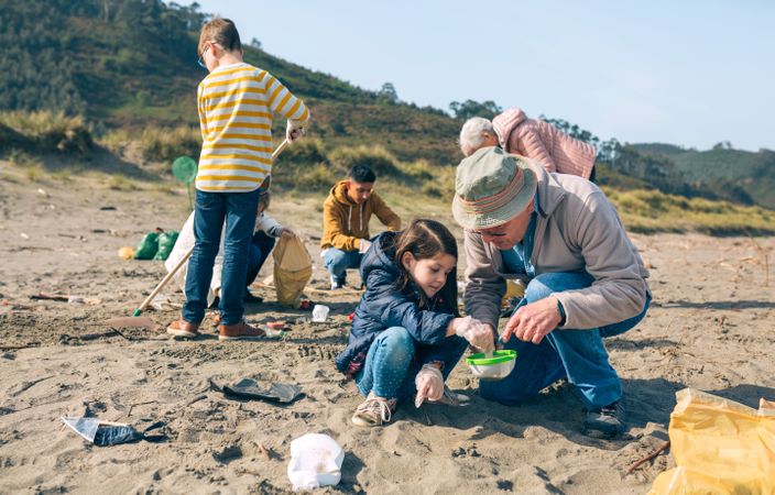 Volunteers cleaning the beach