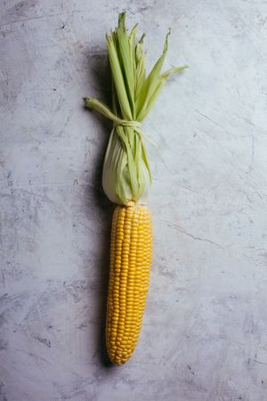 Phases of fresh corn peeling