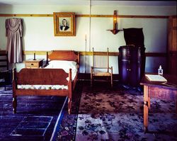 Bedroom at Shakertown, Harrodsburg, Kentucky E4Av8b