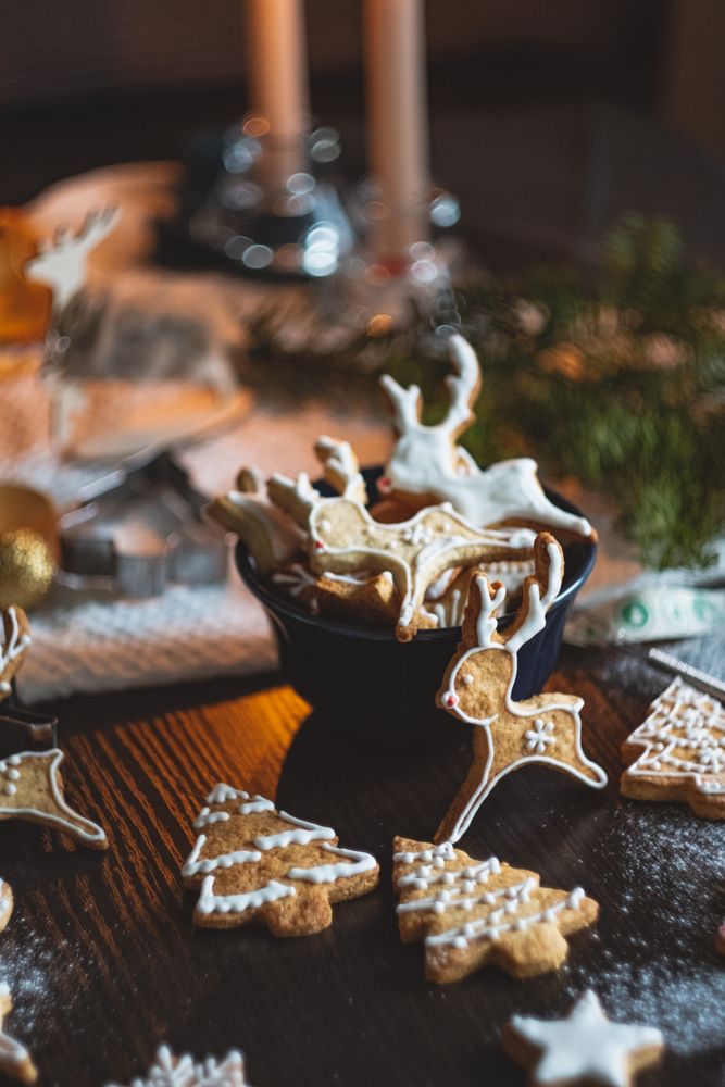 Holiday gingerbread cookies with sweet icing