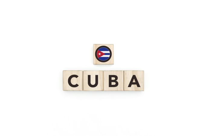 Wooden blocks bearing the name and flag of Cuba.