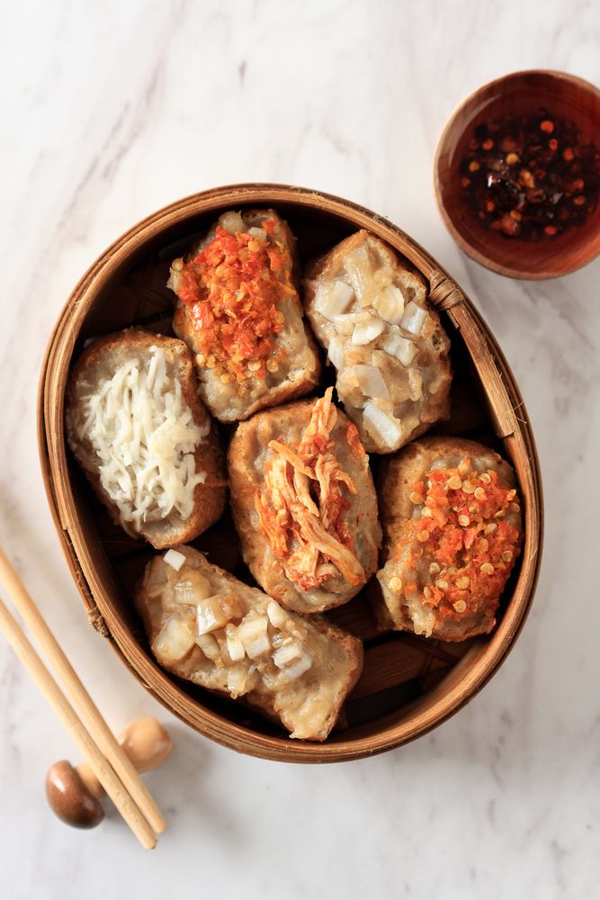 Tahu Bakso Topping Viral, Steamed Meatball Tofu with Various Topping
