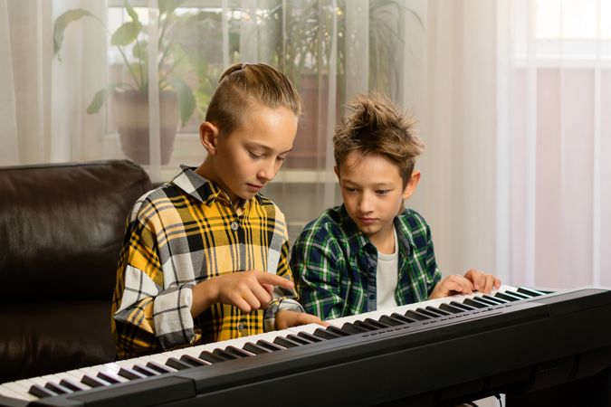Focused Piano Lesson at Home