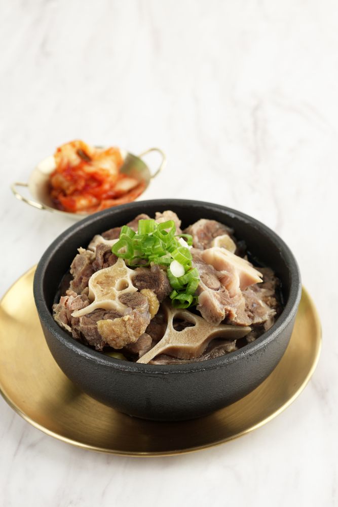 Korean Oxtail Soup or Kori Gomtang