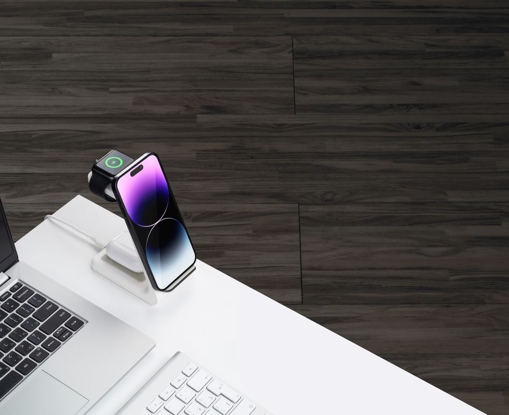 Smartphone and smartwatch wireless charging