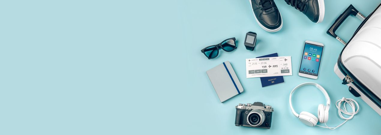 Set with urban vacation accessories