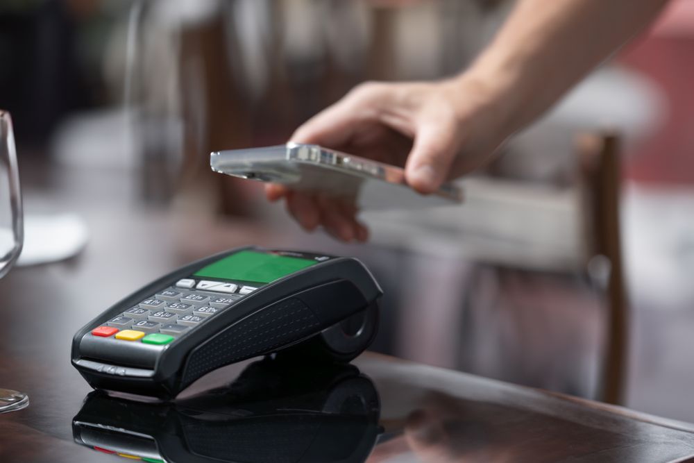 Contactless payment using smartphone