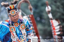 Red Wing, MN, USA - July 8th, 2017: Older Sioux man in traditional blue regalia 42kq1b