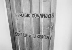 Itapeva, Brazil - Aug 2006 - Refugio dos anjos door