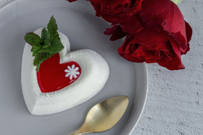 Cake with heart shape