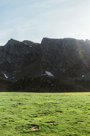 Picturesque view of small house in mountains