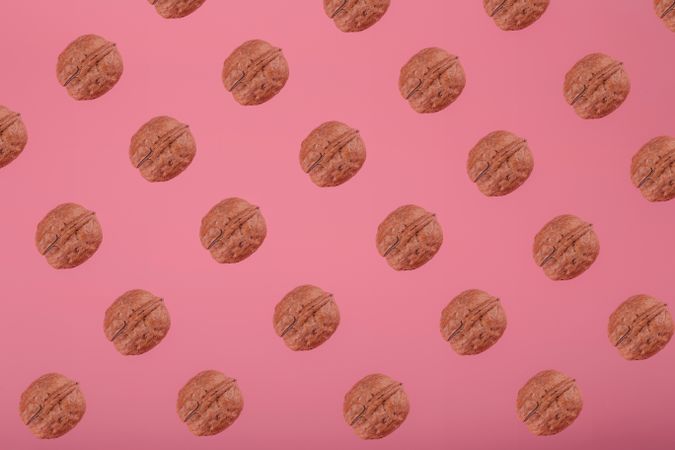 Pattern from shelled fresh walnuts