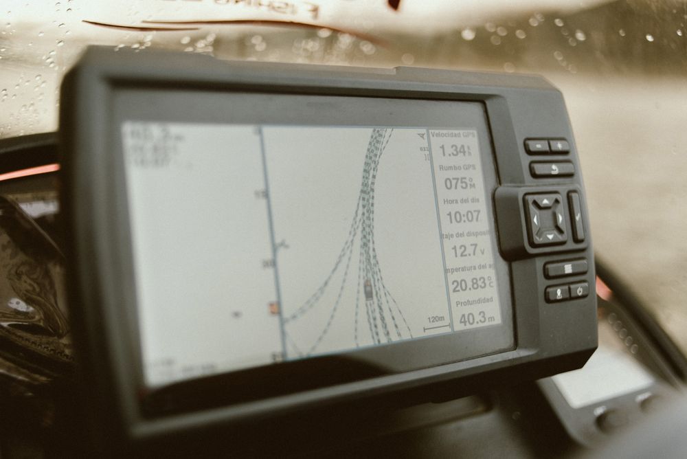 Grey navigator panel with map showing road