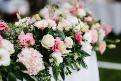 Pink roses bouquet
