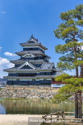 Exterior view of Matsumoto Castle Park in Japan during daytime 4Zr394