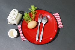 Table Settings with Traditional Touches and Bright Colors