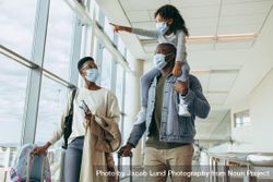 Black family traveling during pandemic bD8rrb