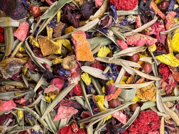 Healthy loose leaf tea blend