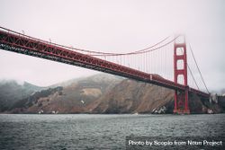 Golden gate bridge San Francisco California over the river bxMqX0