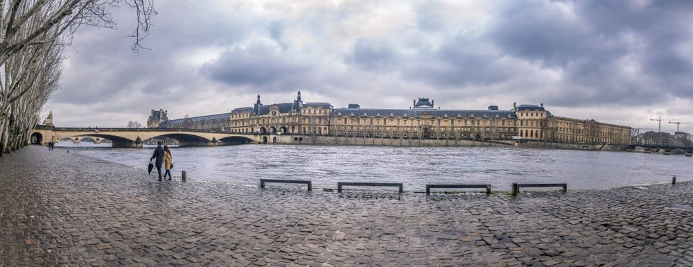 The Seine River and its shore on a rainy day