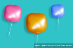 Three square multi-covered balloons 0Jy9Kb