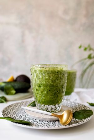 Healthy green smoothie detox