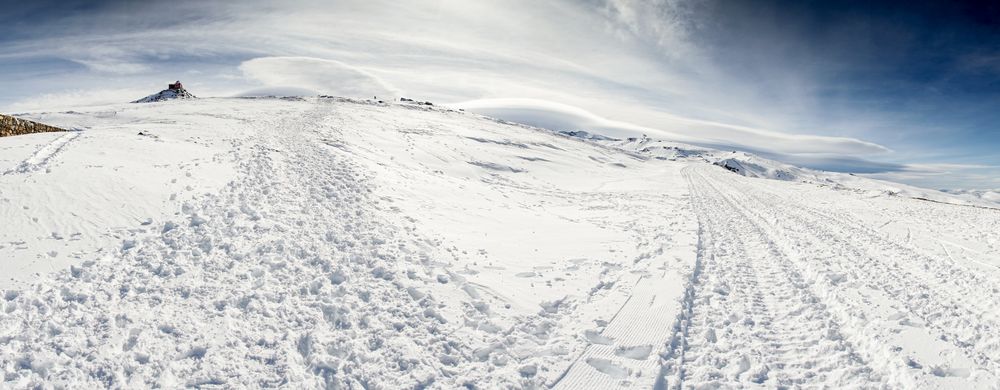 Tracks in the snow in Sierra Nevada ski resort