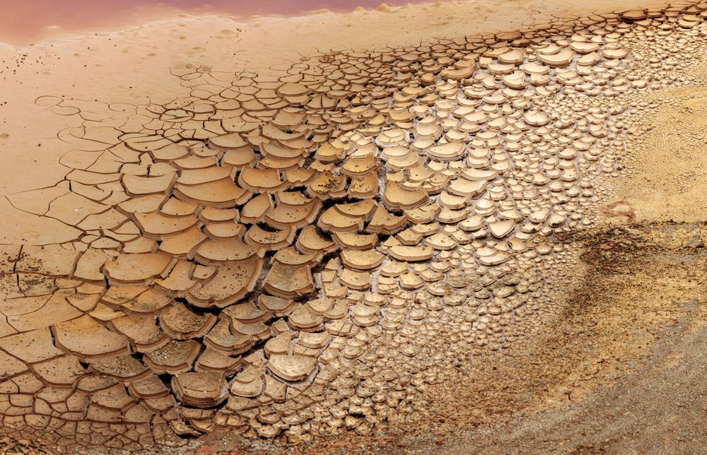 Dry rock surface in cracks