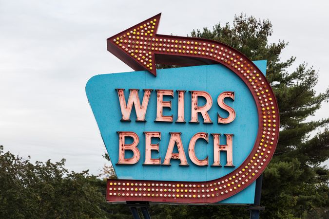 Neon directional sign to Weirs Beach, Laconia, New Hampshire