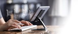 Typing with Online Shopping Hologram
