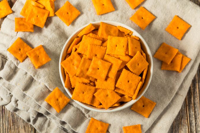 Organic Cheese Cracker Snacks