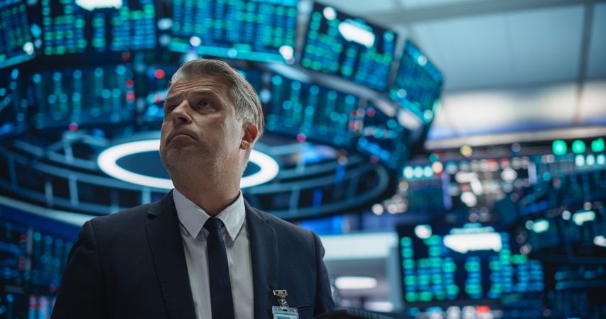 Specialist Monitoring Companies and Funds, Securities, Derivatives, Investment Products, Bonds on Computer Displays