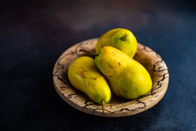 Rustic bowl of pears