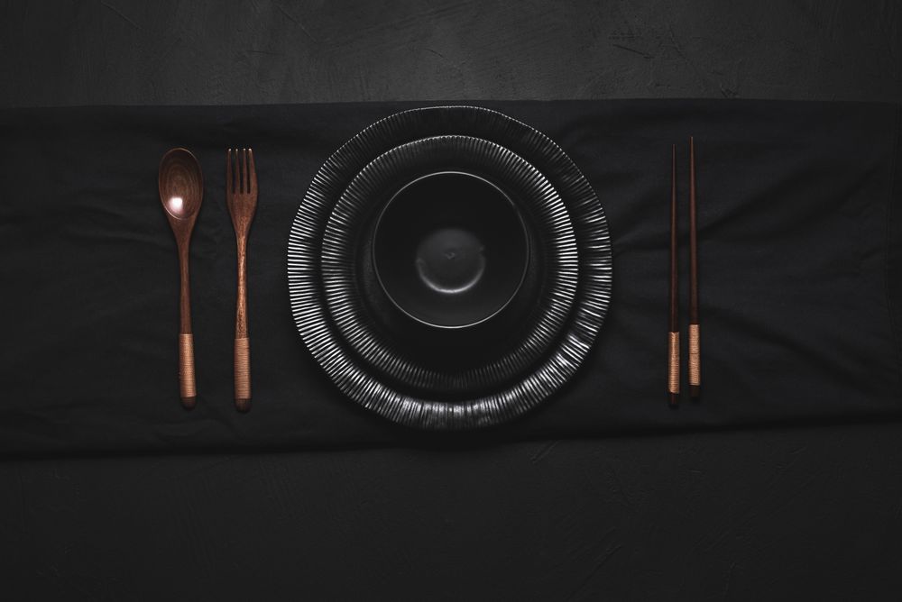 Monochrome place setting