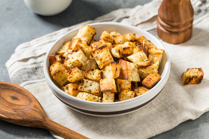 Homemade Crispy Bread Croutons