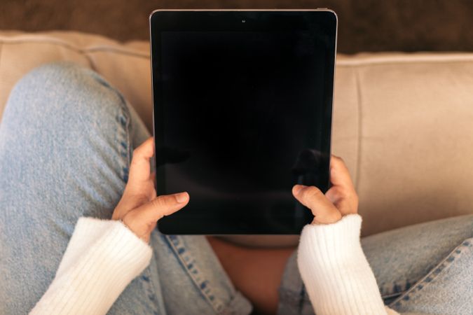 connected to the digital world: Using a Tablet at Home