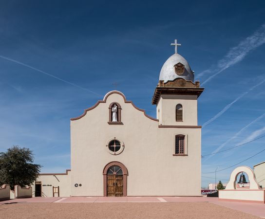 The San Ysleta Mission, built in 1682, El Paso, Texas